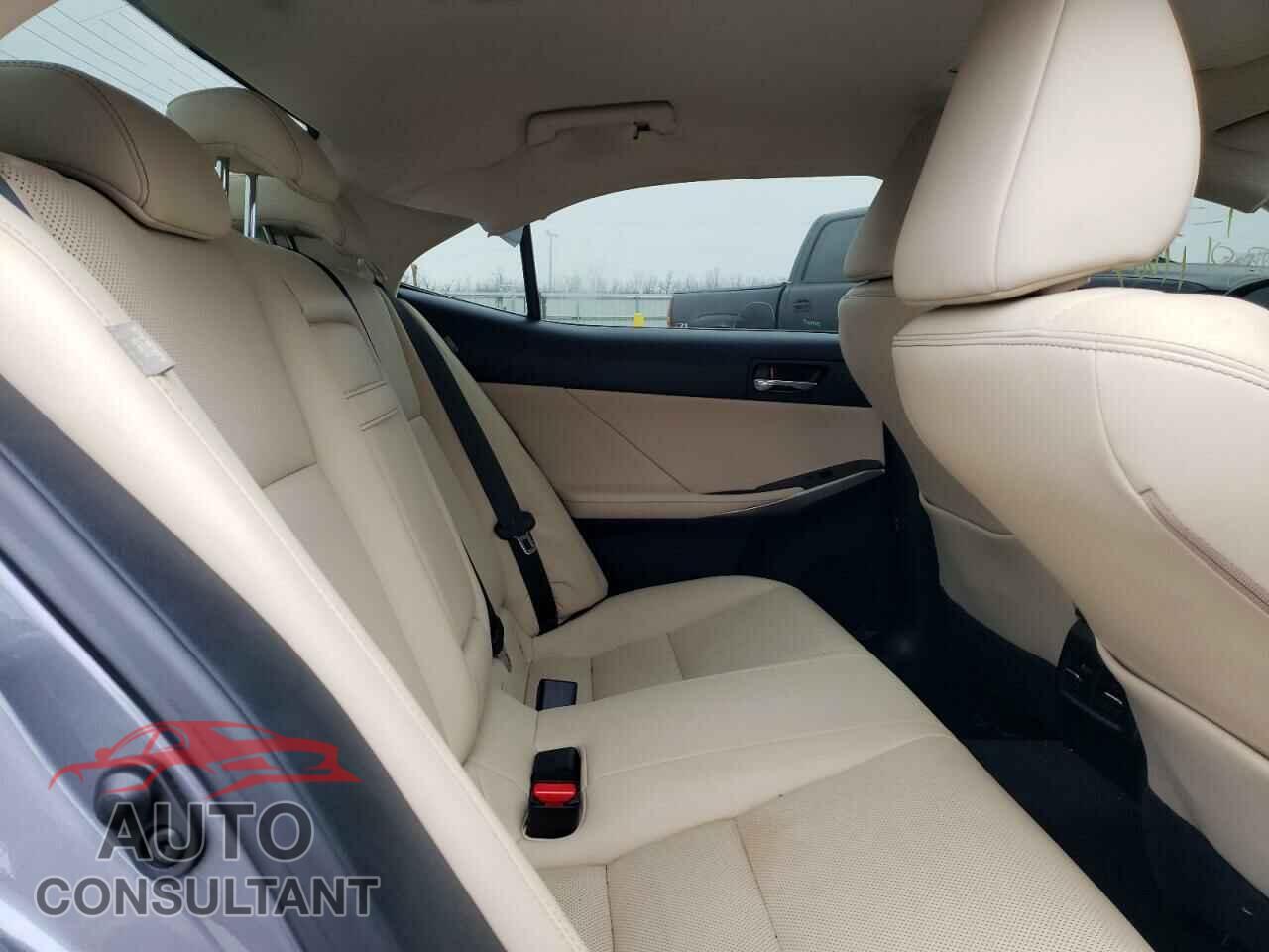 LEXUS IS 2016 - JTHBA1D2XG5003572