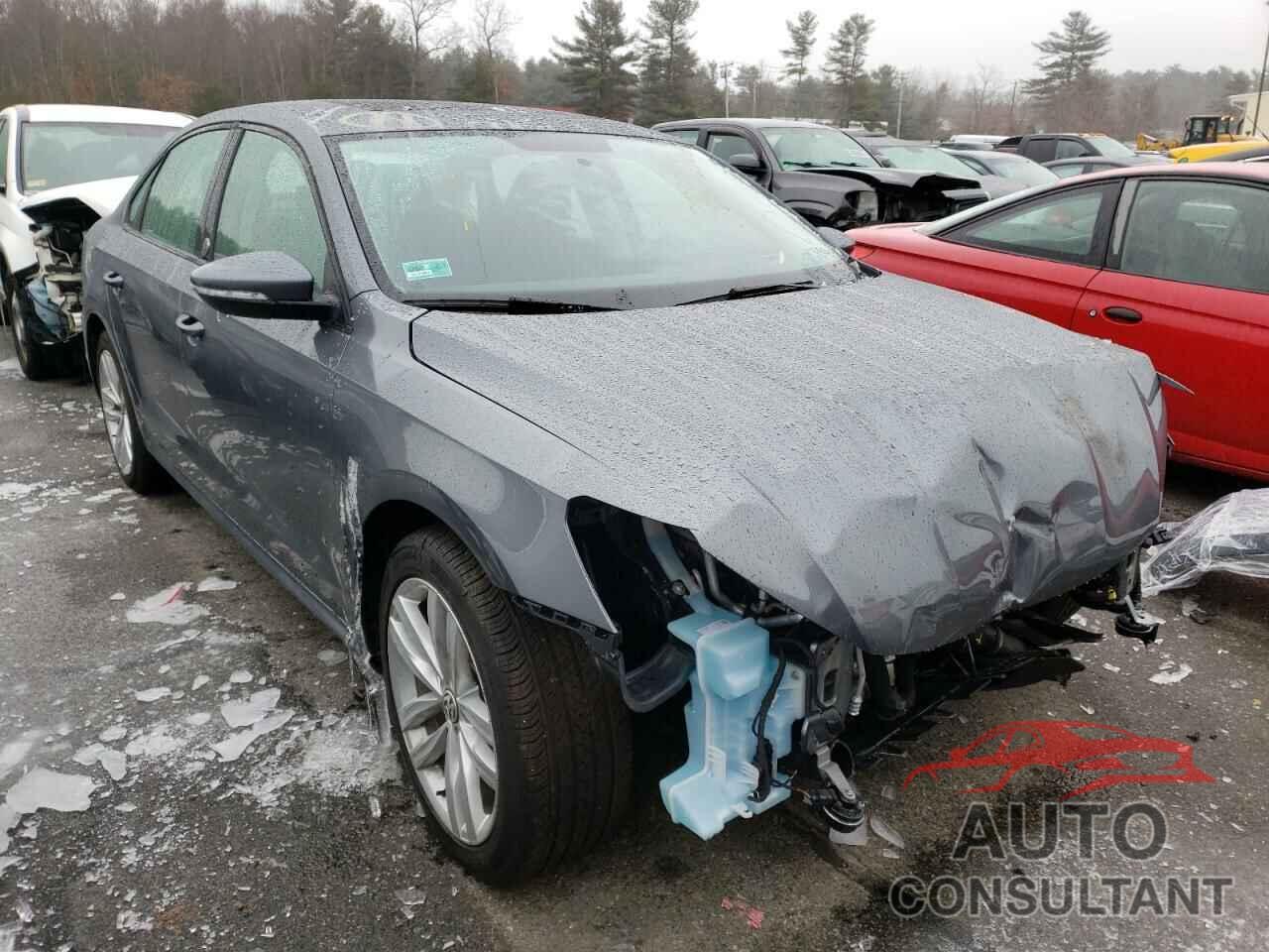 VOLKSWAGEN PASSAT 2019 - 1VWLA7A33KC011343