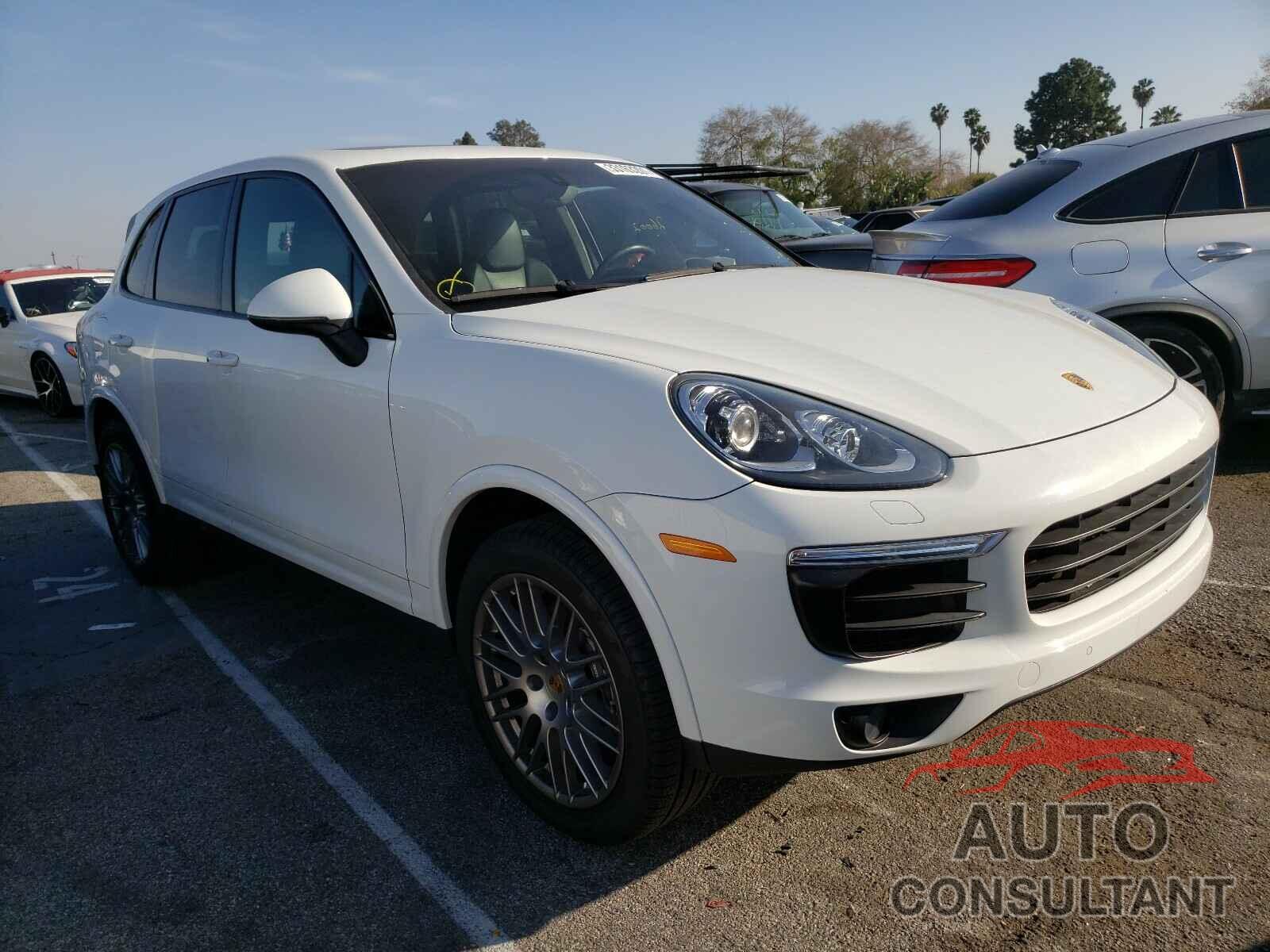 PORSCHE CAYENNE 2018 - WP1AA2A29JKA04341