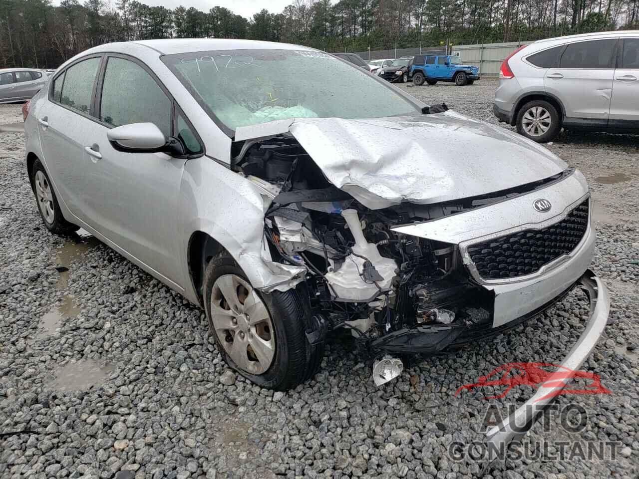 KIA FORTE 2018 - 3KPFK4A73JE219972