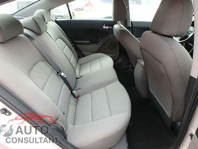 KIA FORTE 2015 - KNAFK4A65F5295779