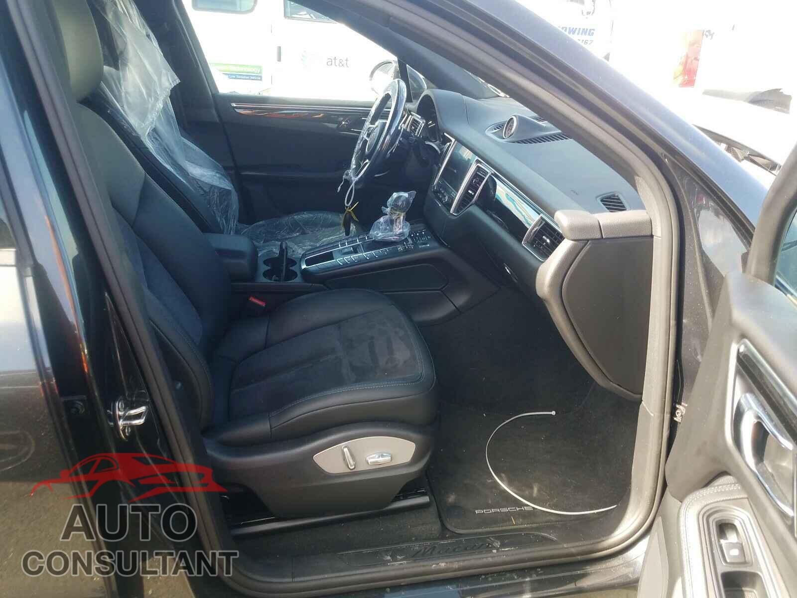 PORSCHE MACAN 2017 - WP1AA2A53HLB04837