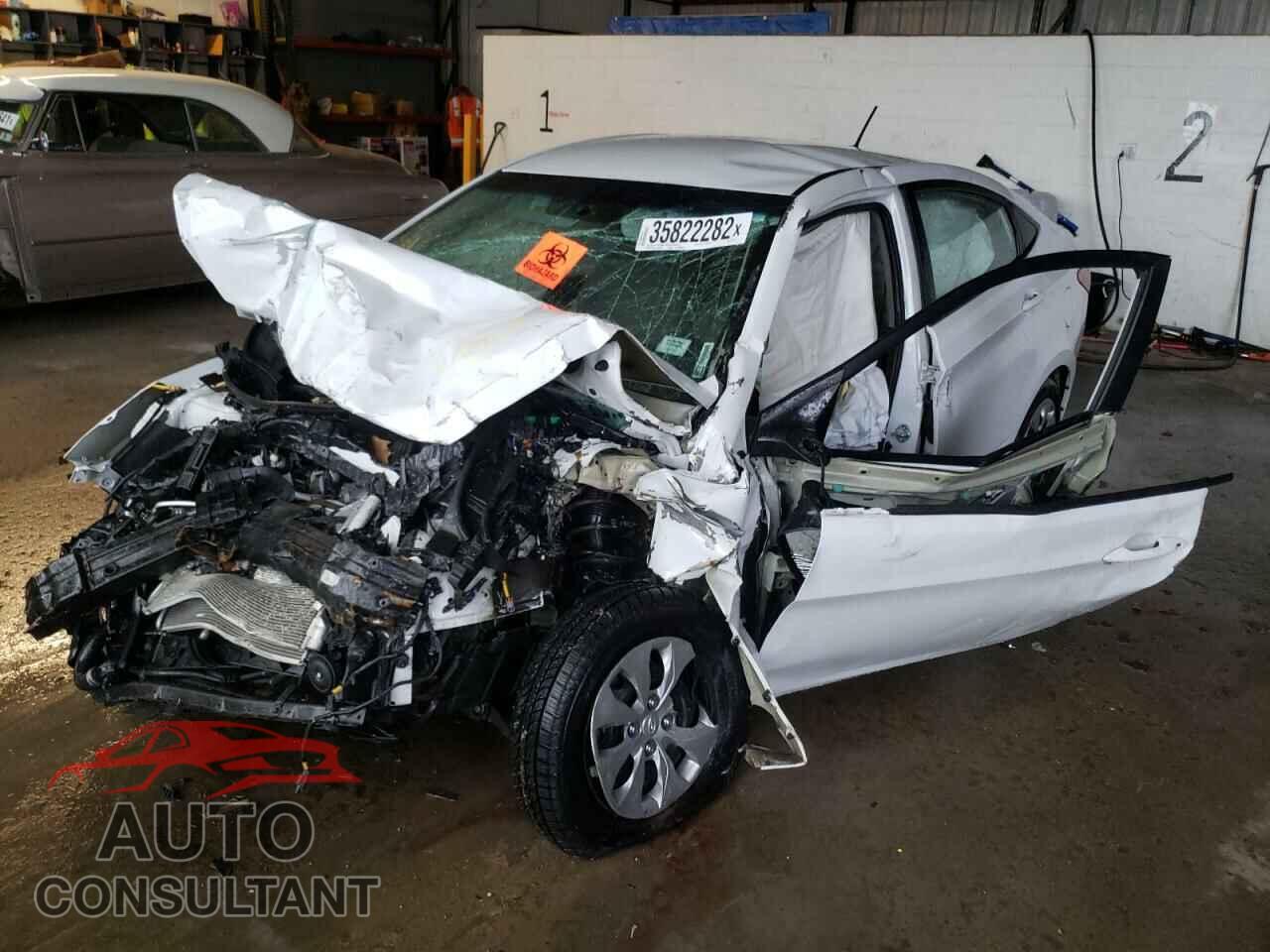 HYUNDAI ACCENT 2017 - KMHCT4AE3HU365794
