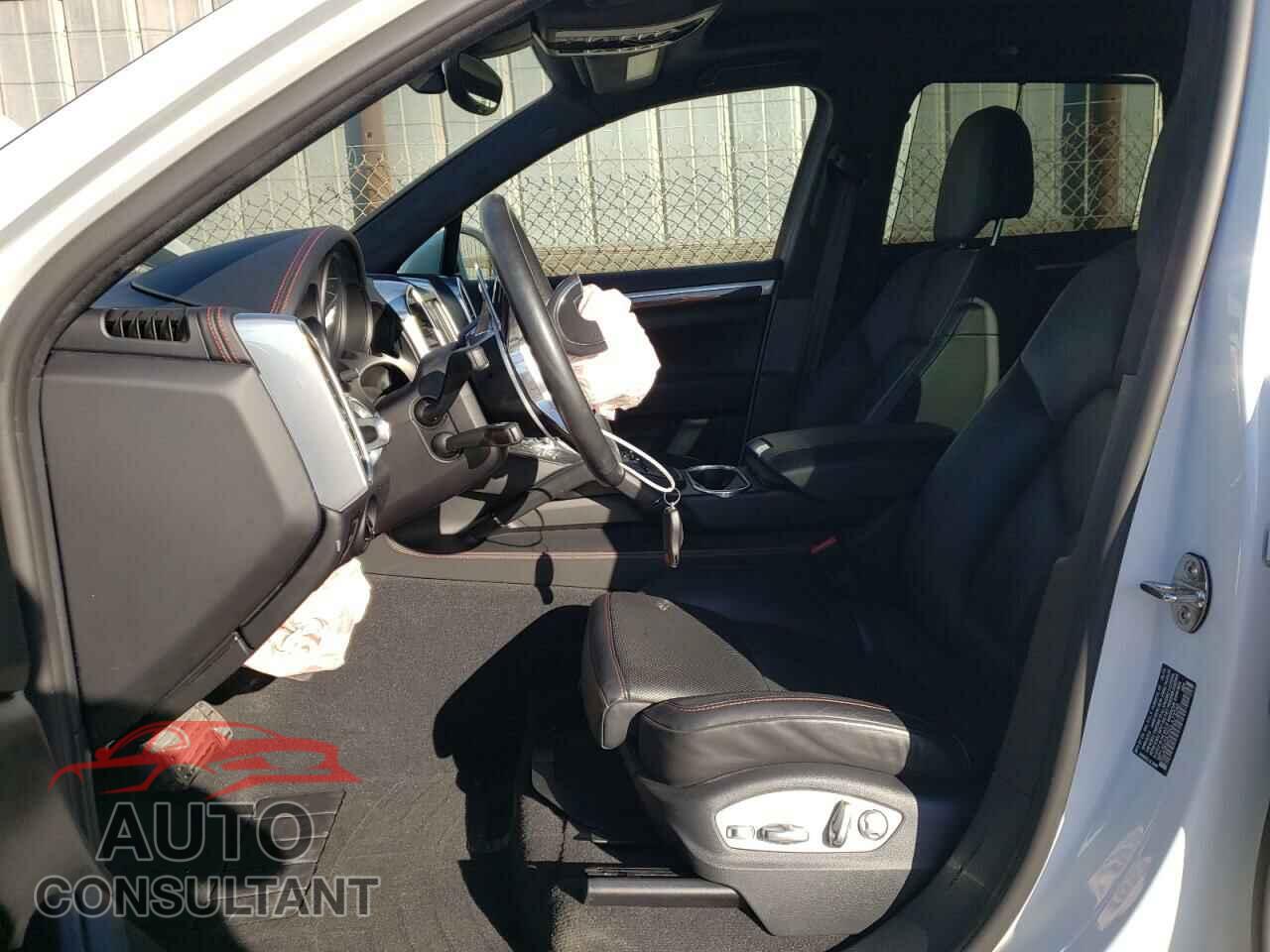 PORSCHE CAYENNE 2016 - WP1AD2A25GLA73246