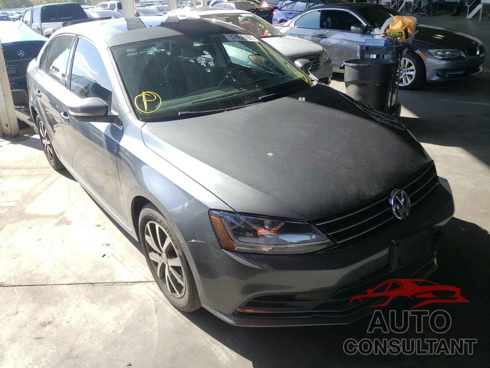 VOLKSWAGEN JETTA 2017 - 3VWDB7AJXHM273187