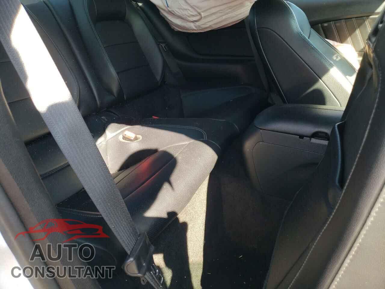 FORD MUSTANG 2016 - 1FA6P8CF2G5284366