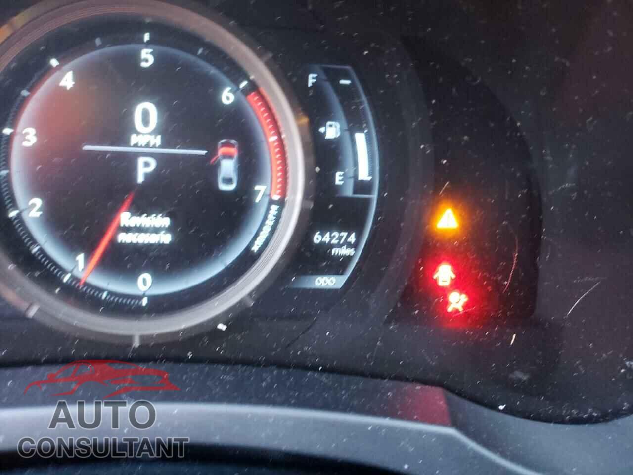 LEXUS IS 2016 - JTHBA1D21G5013794