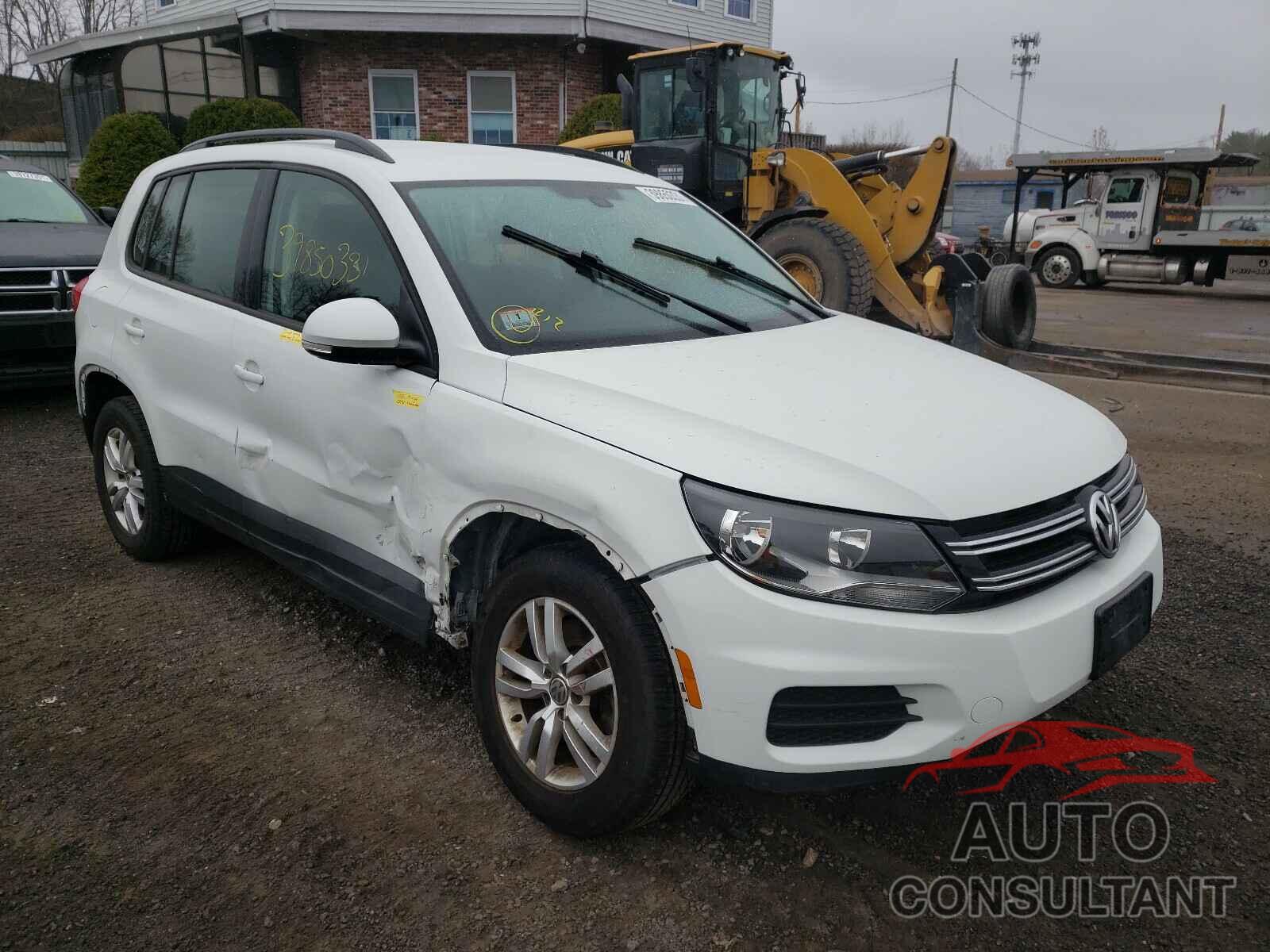 VOLKSWAGEN TIGUAN 2017 - WVGBV7AX6HW508654