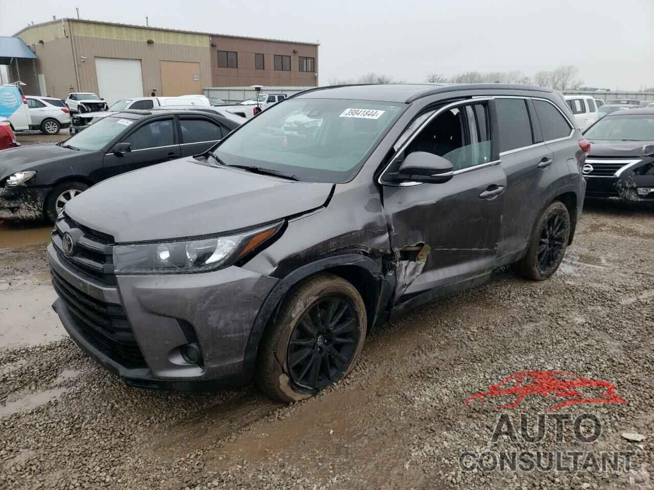 TOYOTA HIGHLANDER 2019 - 5TDJZRFH0KS601775