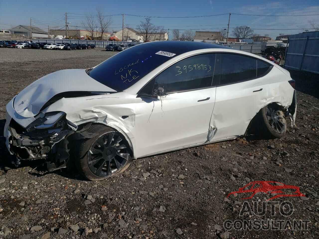 TESLA MODEL Y 2022 - 7SAYGDEE8NF374409
