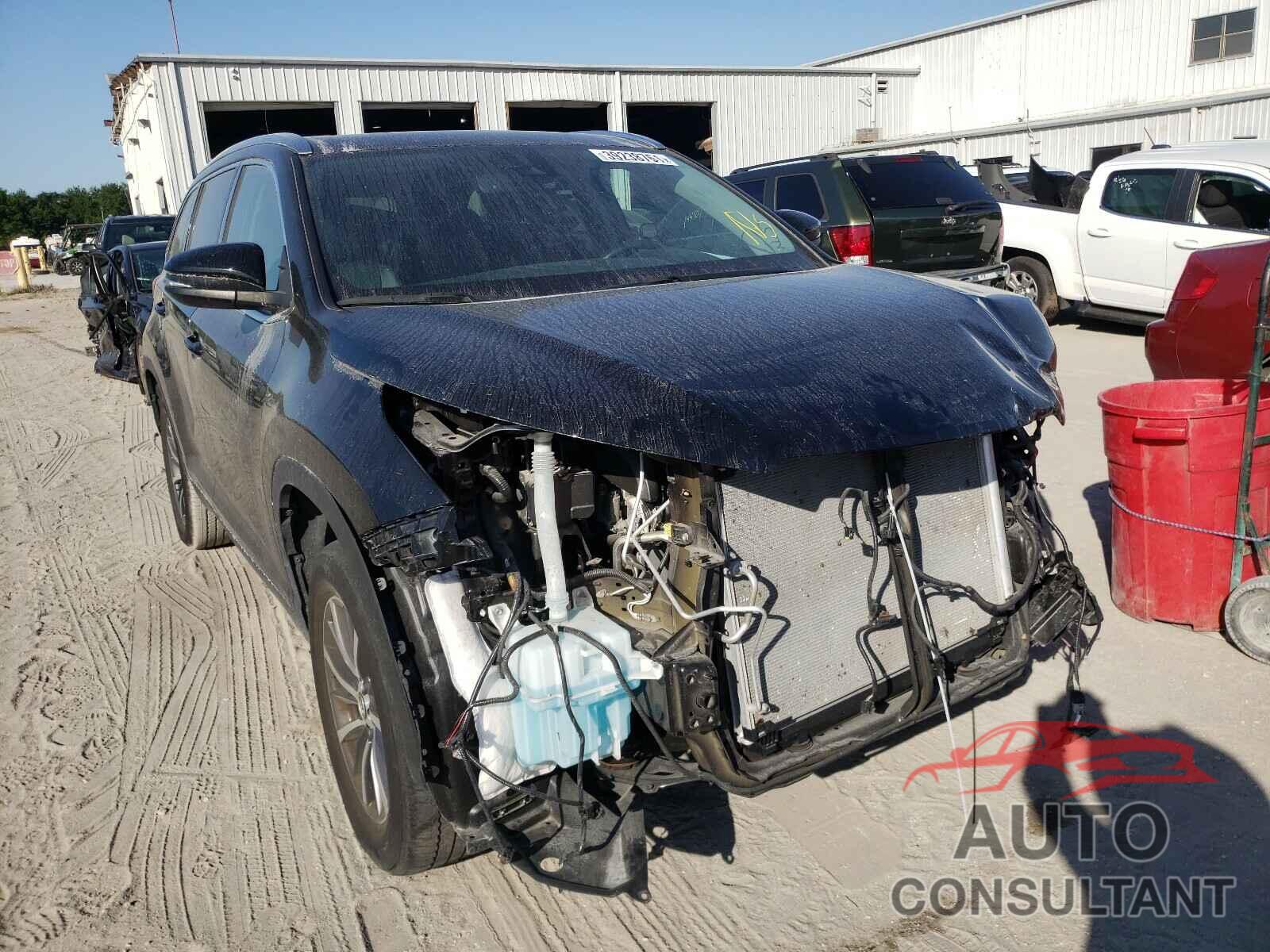 TOYOTA HIGHLANDER 2019 - 5TDKZRFH2KS555354