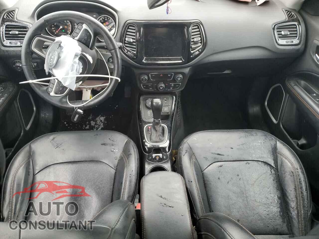 JEEP COMPASS 2019 - 3C4NJDCB5KT666056
