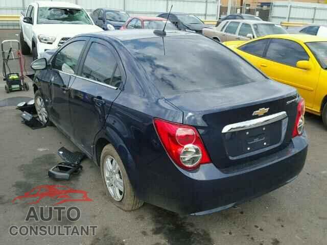 CHEVROLET SONIC 2015 - 1G1JC5SH6F4210348