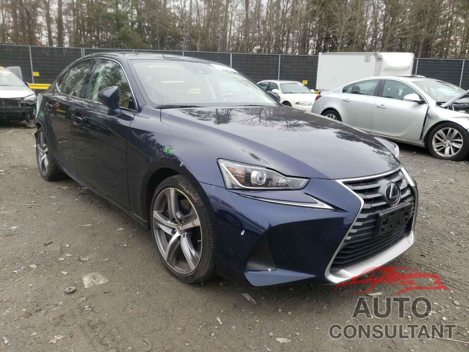 LEXUS IS 2018 - JTHC81D23J5030507