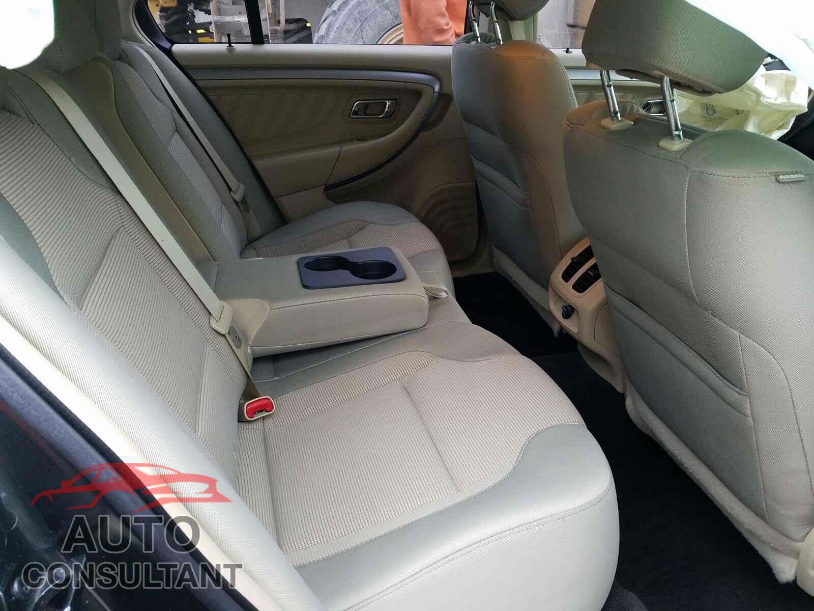 FORD TAURUS 2016 - 1FAHP2E82GG140647