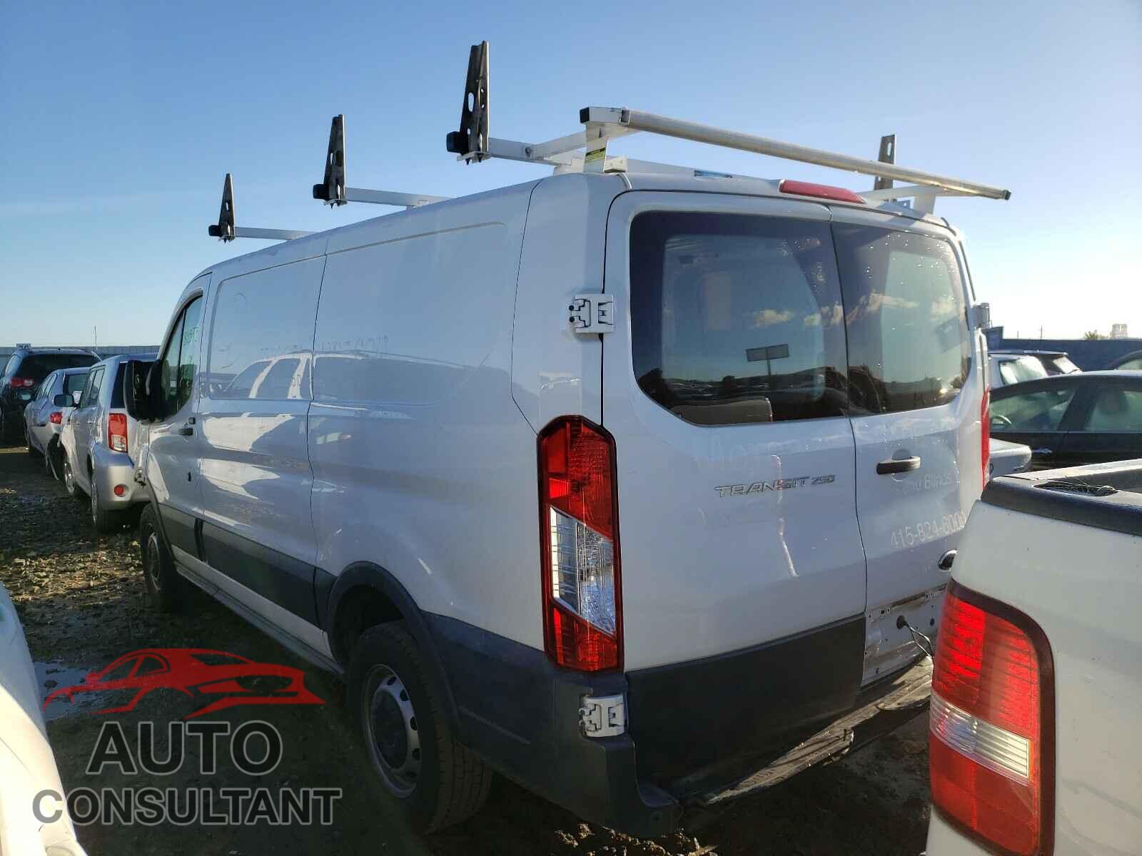 FORD TRANSIT CO 2016 - 1FTYR1YM2GKA91910