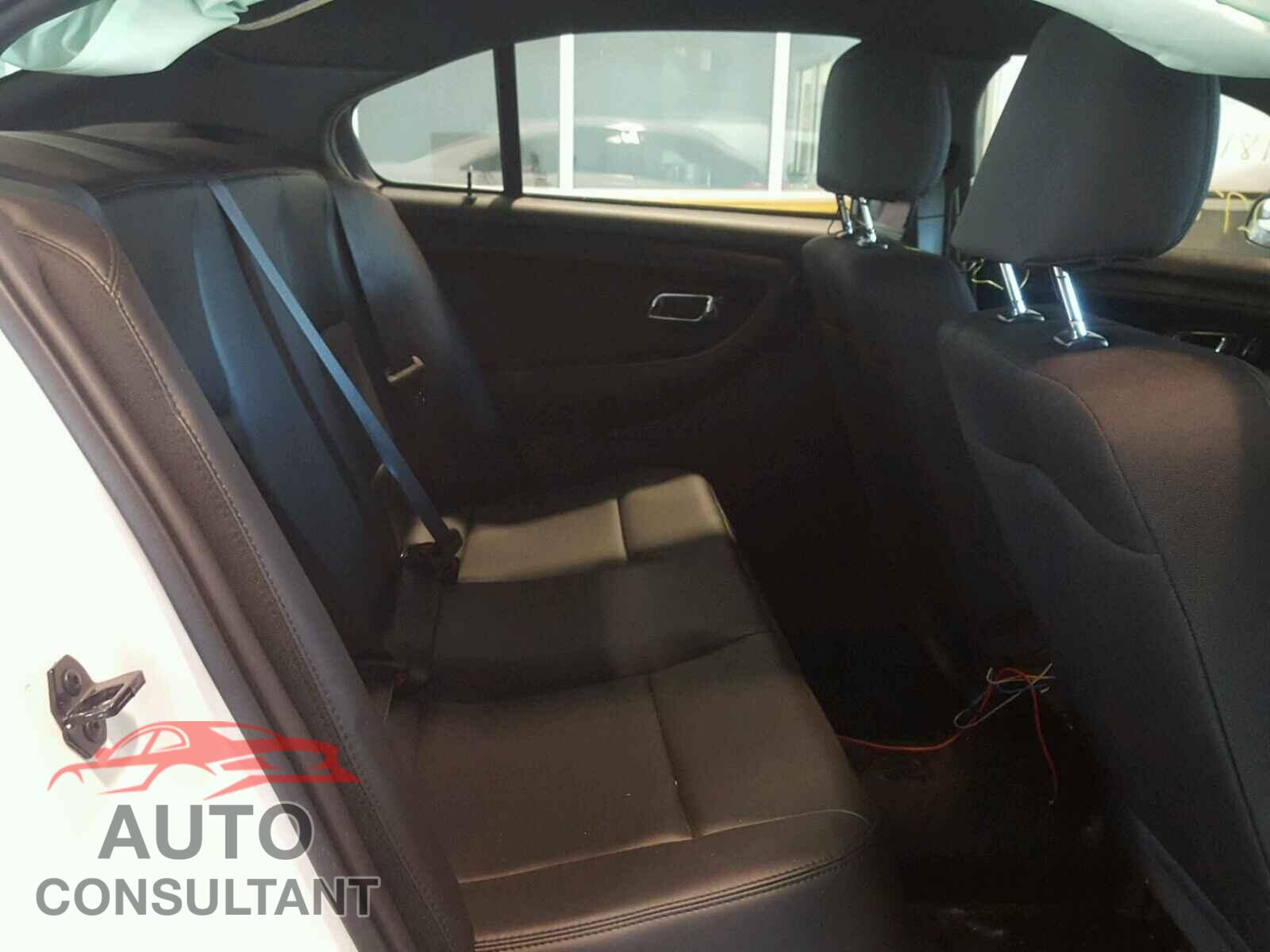 FORD TAURUS 2017 - 1FAHP2MK7HG119100