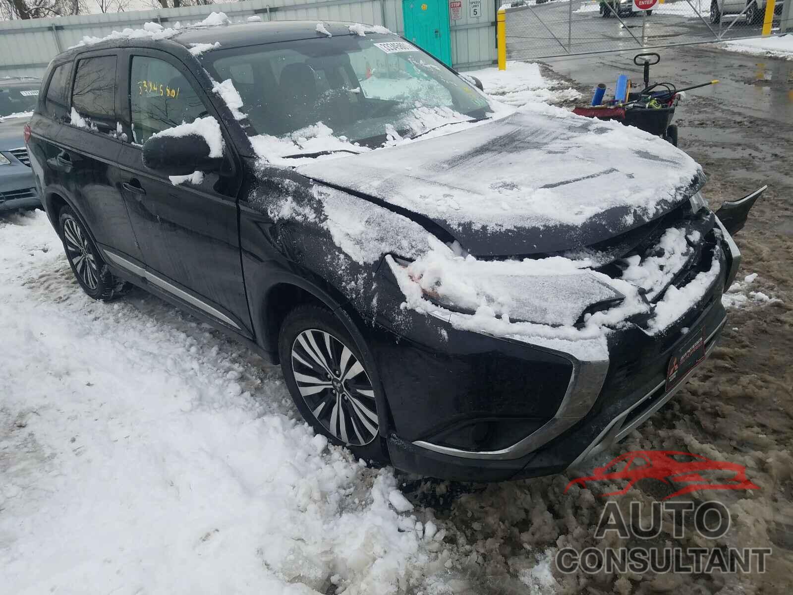 MITSUBISHI OUTLANDER 2019 - JA4AZ3A38KZ008294