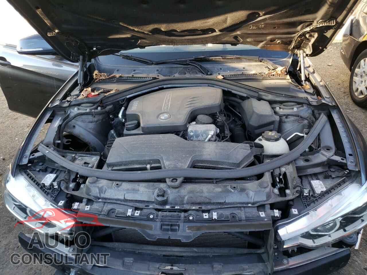 BMW 3 SERIES 2016 - WBA8E3G58GNU03032