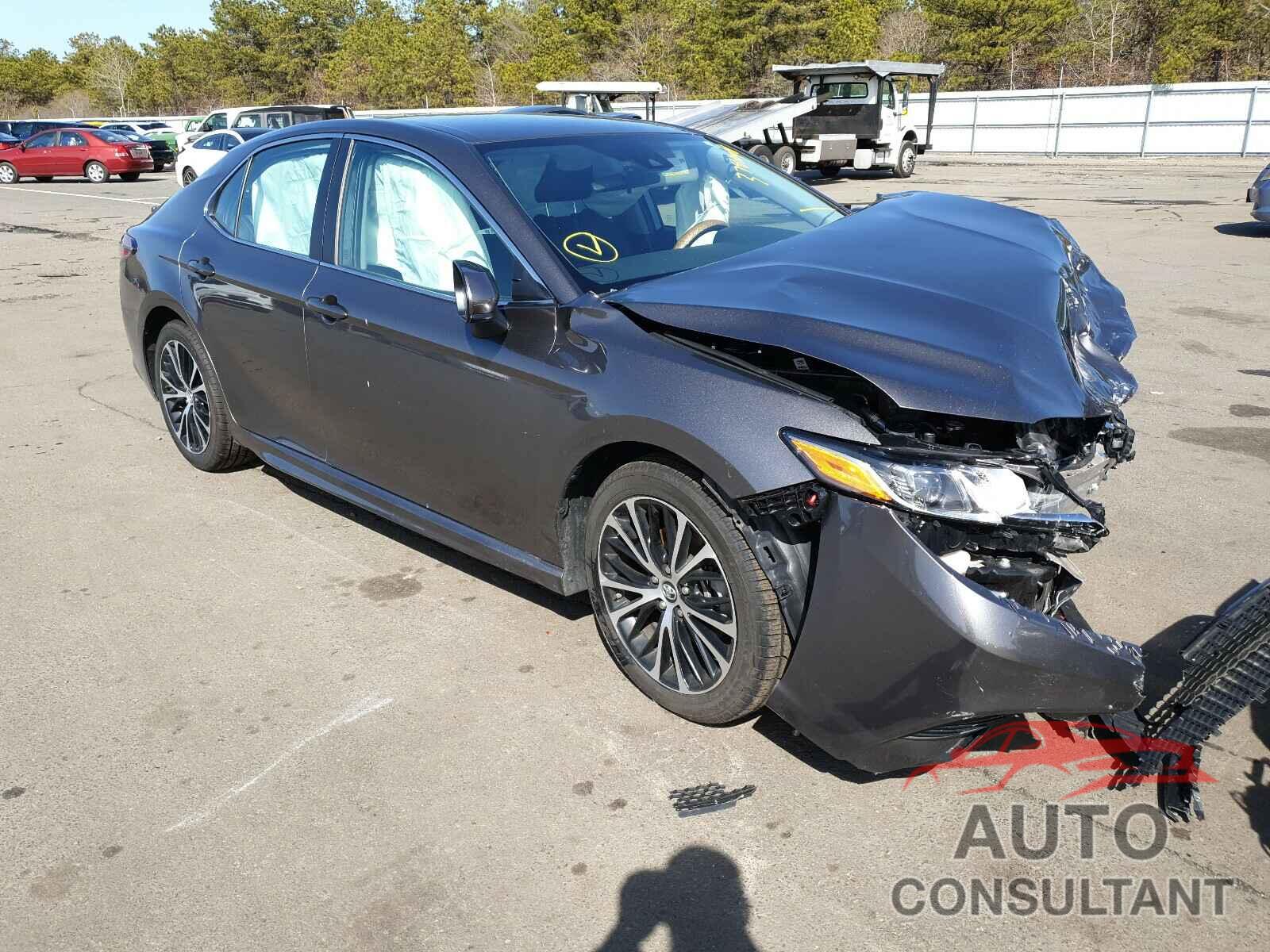 TOYOTA CAMRY 2019 - 4T1B11HK2KU742604
