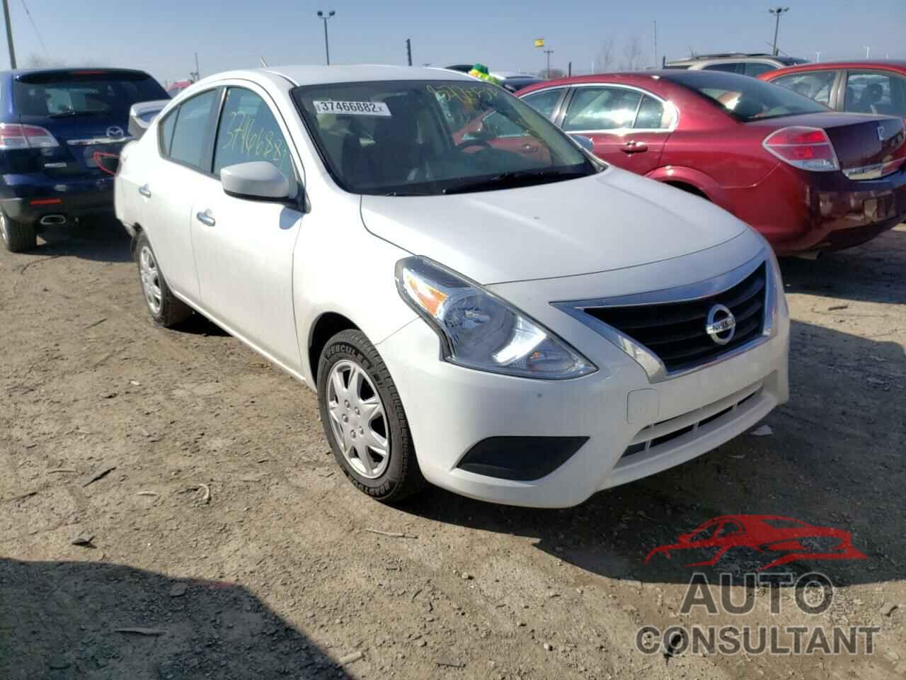 NISSAN VERSA 2019 - 3N1CN7APXKL872858