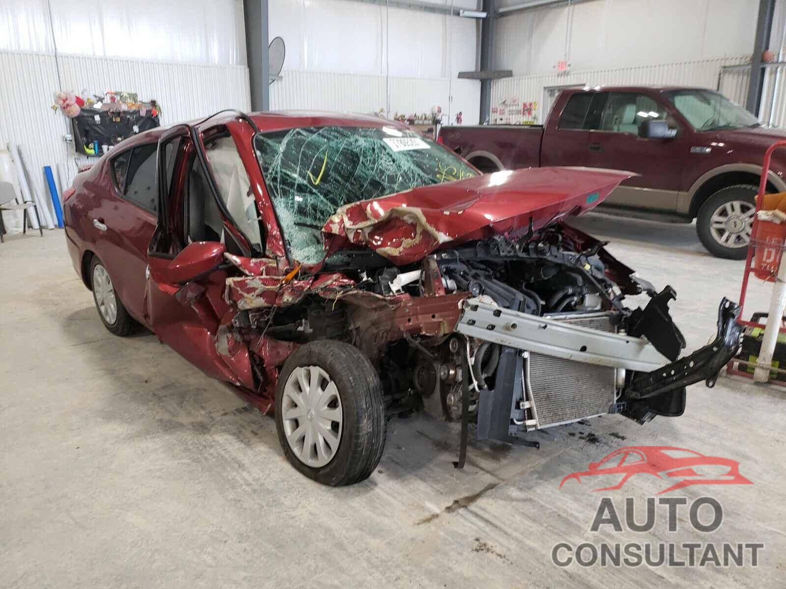 NISSAN VERSA 2019 - 3N1CN7AP3KL835313