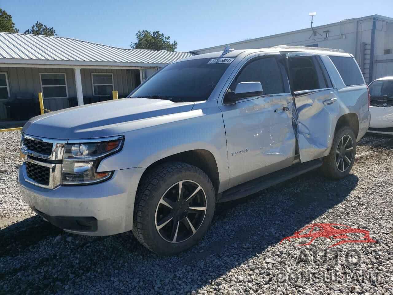 CHEVROLET TAHOE 2017 - 1GNSCAKC3HR328721