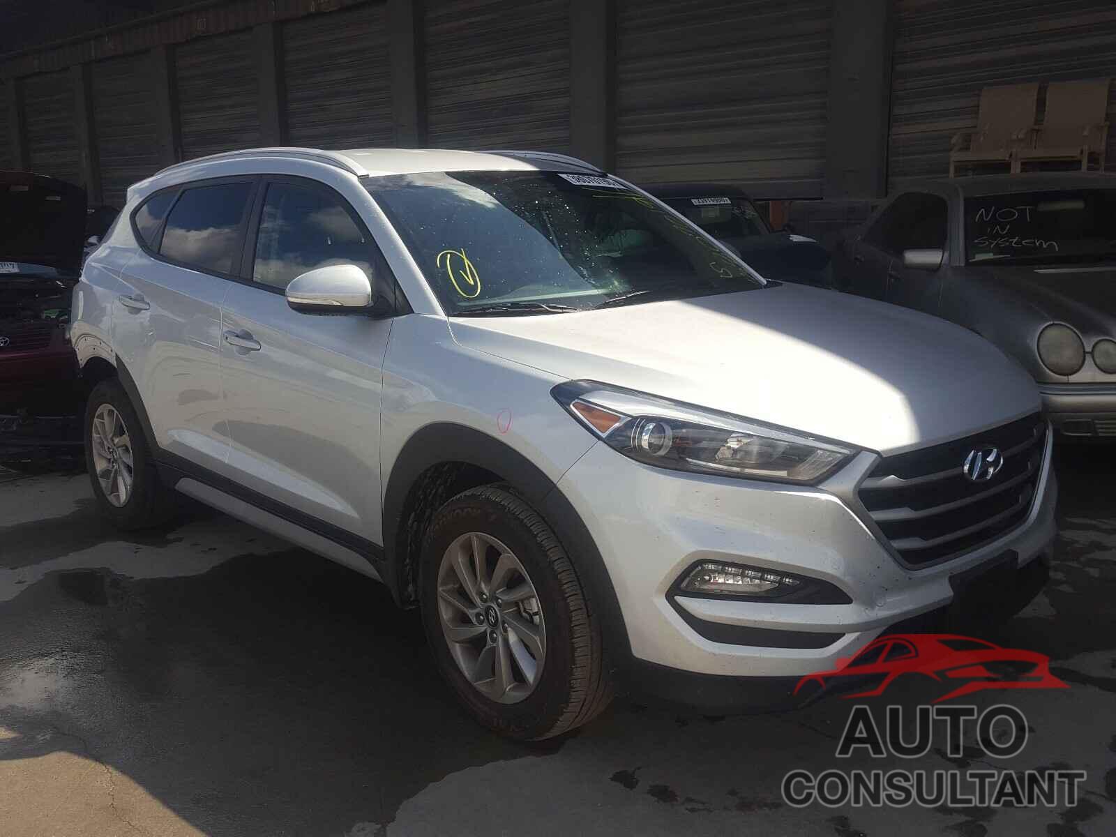HYUNDAI TUCSON 2018 - KM8J3CA49JU719915
