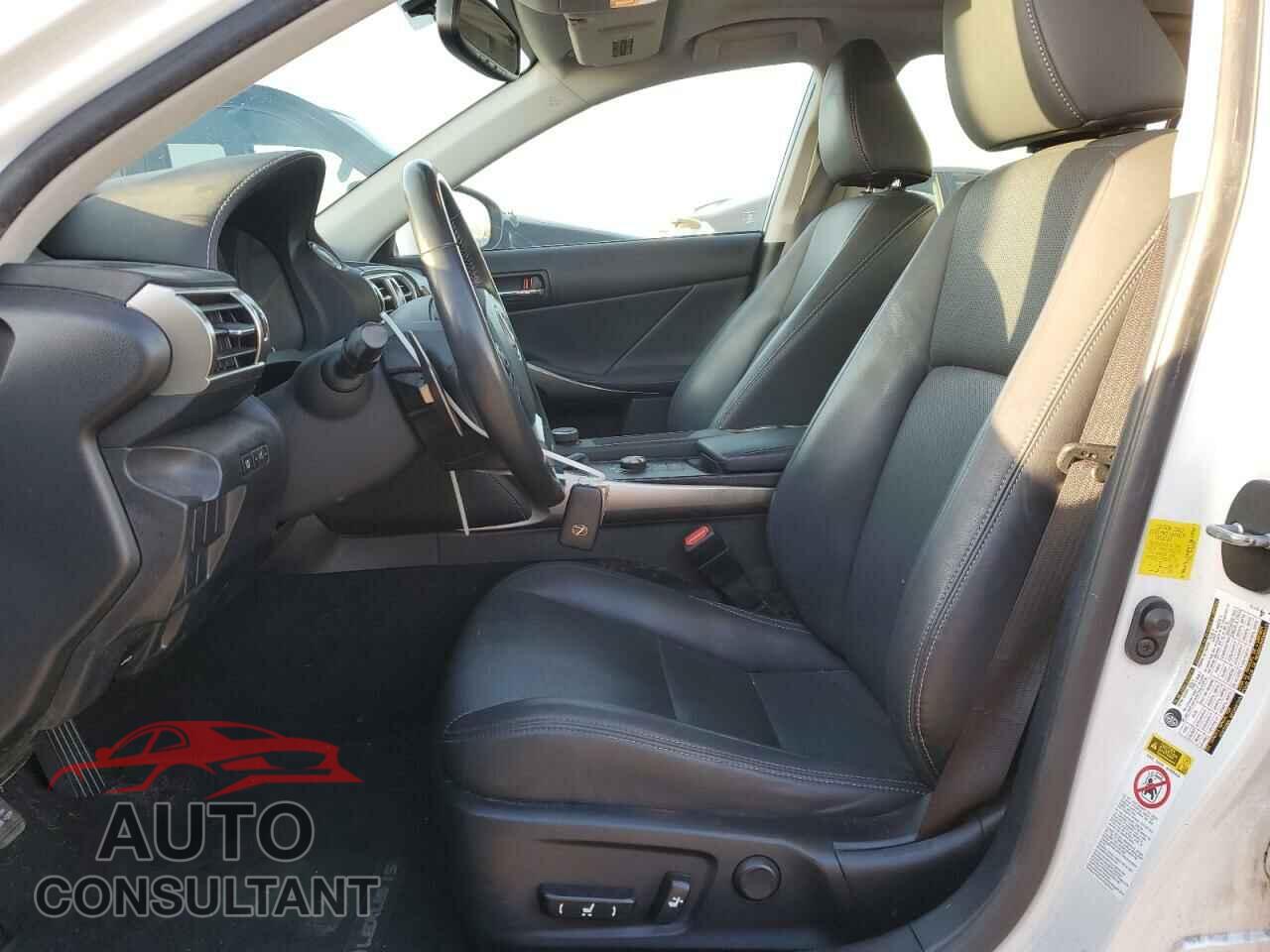 LEXUS IS 2015 - JTHBF1D23F5047008