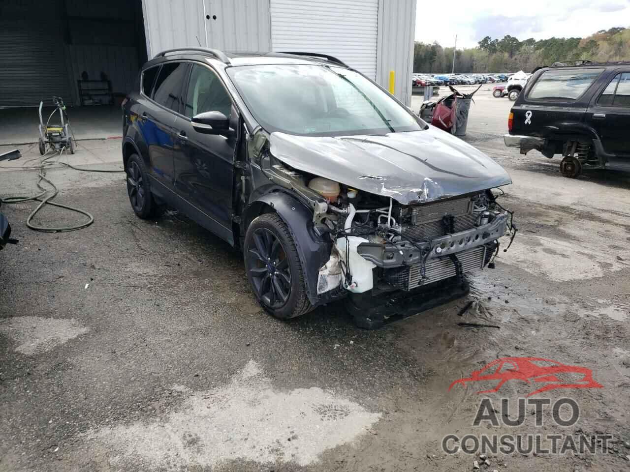 FORD ESCAPE 2017 - 1FMCU9J92HUD49762