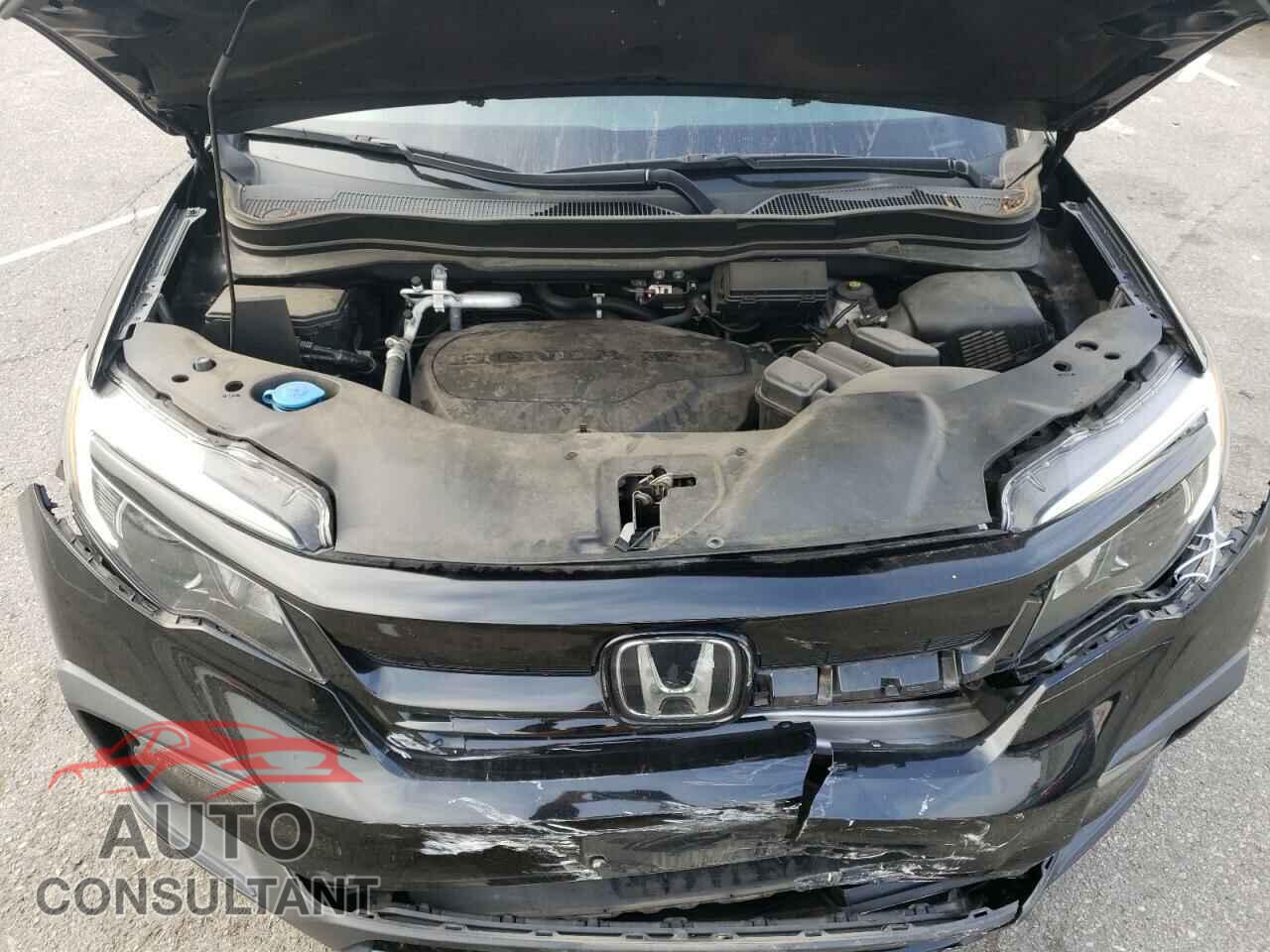 HONDA PILOT 2021 - 5FNYF5H25MB045236