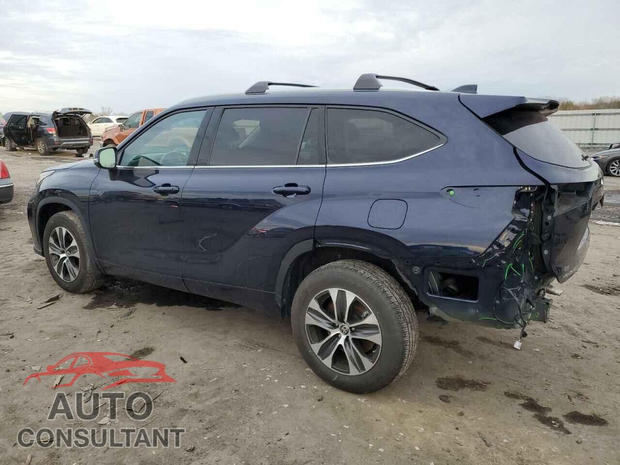 TOYOTA HIGHLANDER 2022 - 5TDGZRBH7NS571663