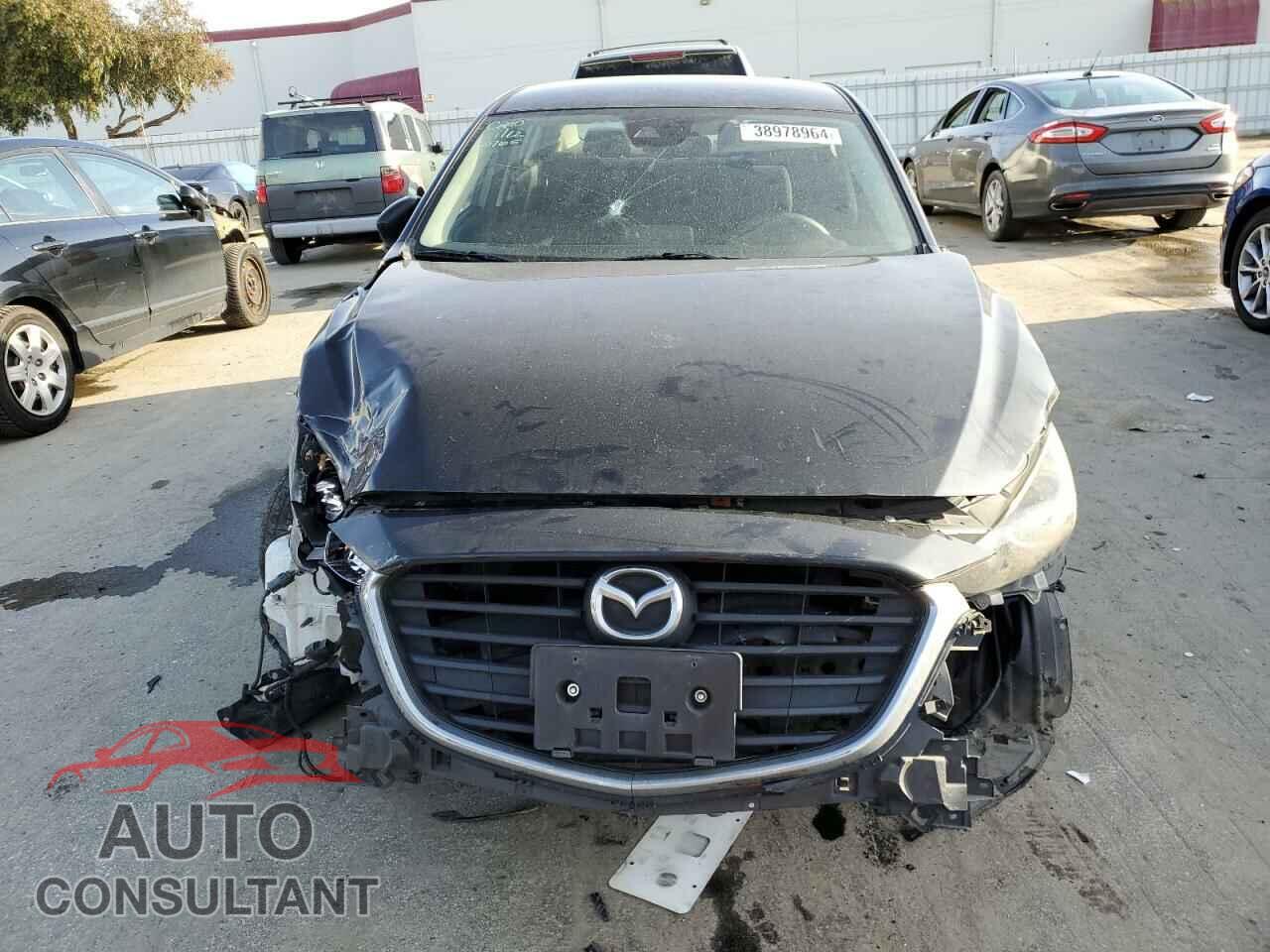 MAZDA 3 2018 - 3MZBN1U75JM160765