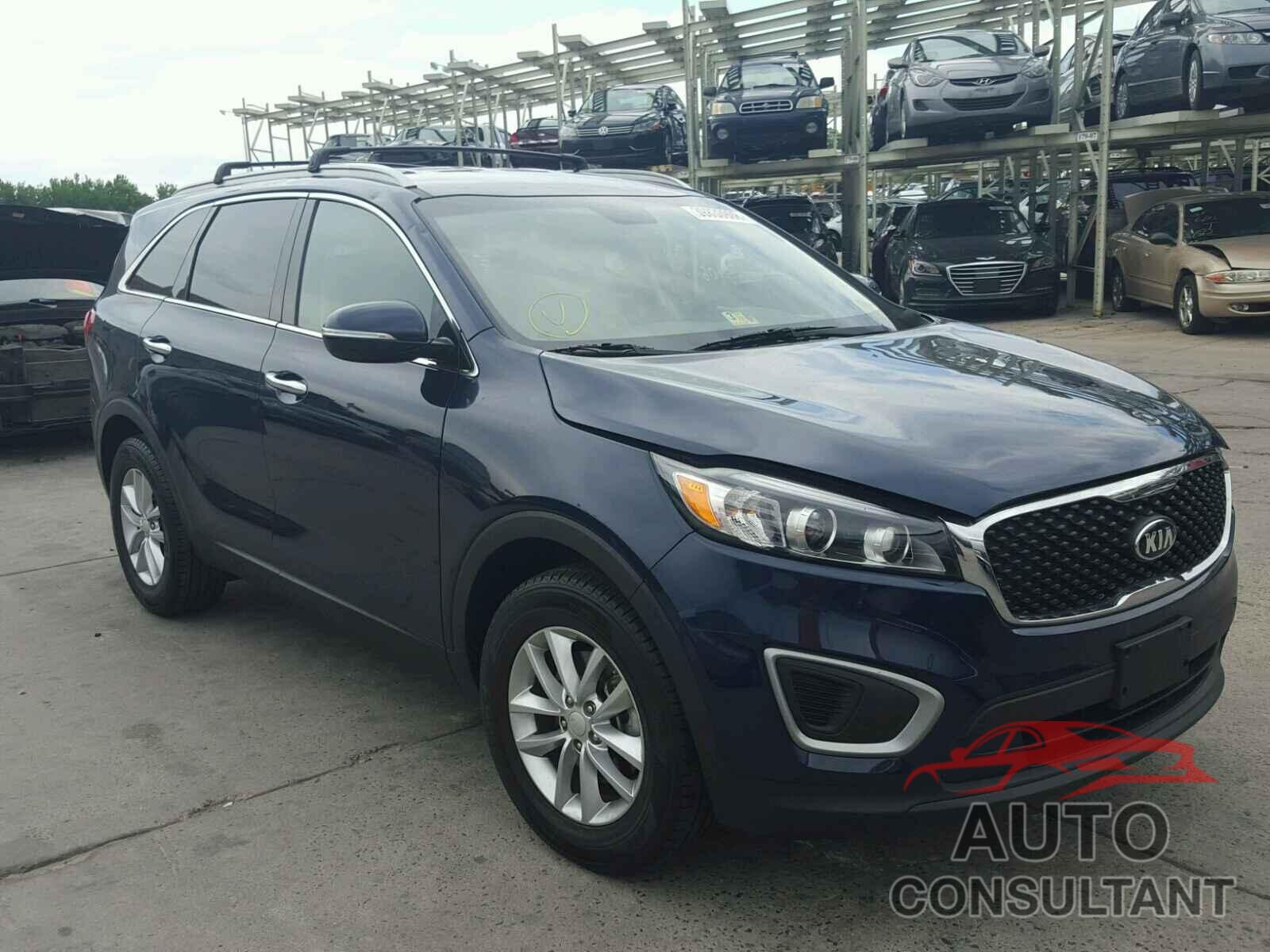 KIA SORENTO LX 2017 - 5XYPG4A34HG316629