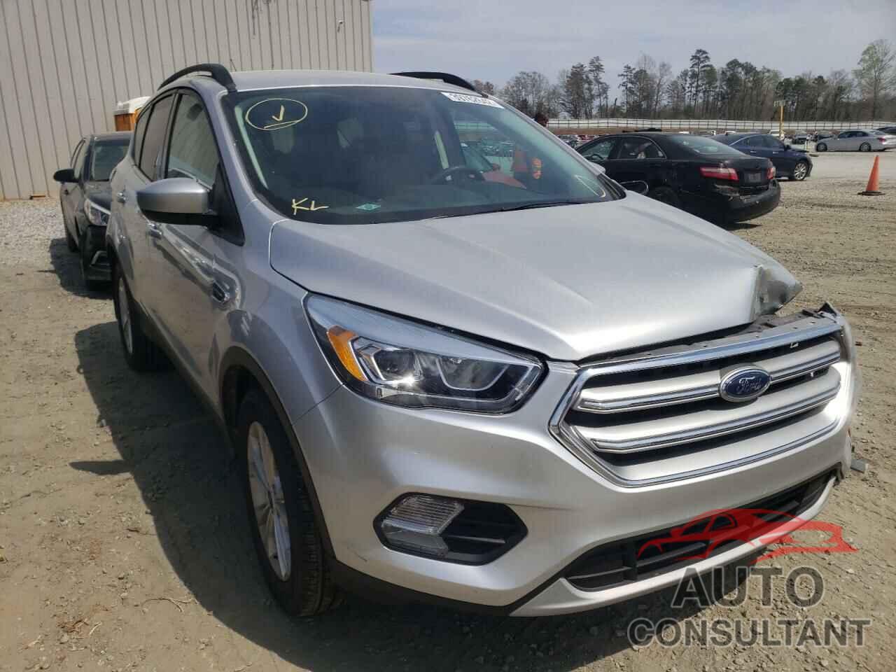 FORD ESCAPE 2017 - 1FMCU0G96HUB73477