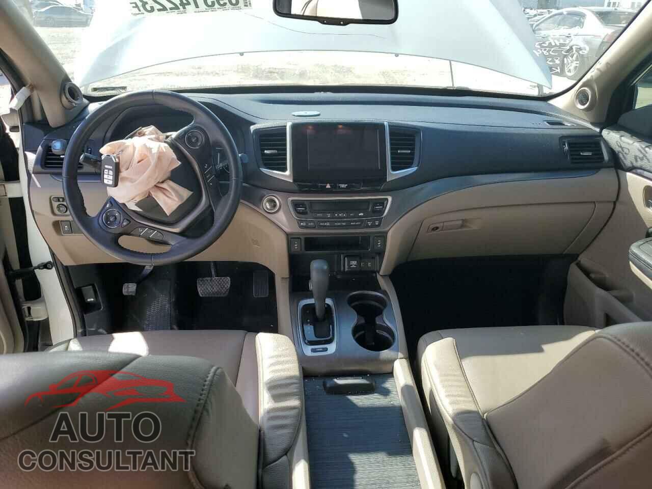 HONDA PILOT 2017 - 5FNYF5H54HB024748