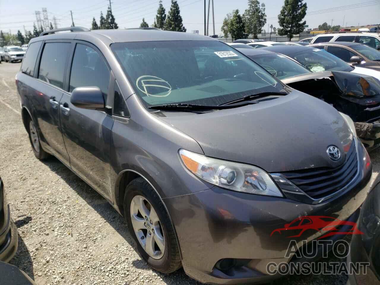 TOYOTA SIENNA 2016 - 5TDKK3DC4GS735192