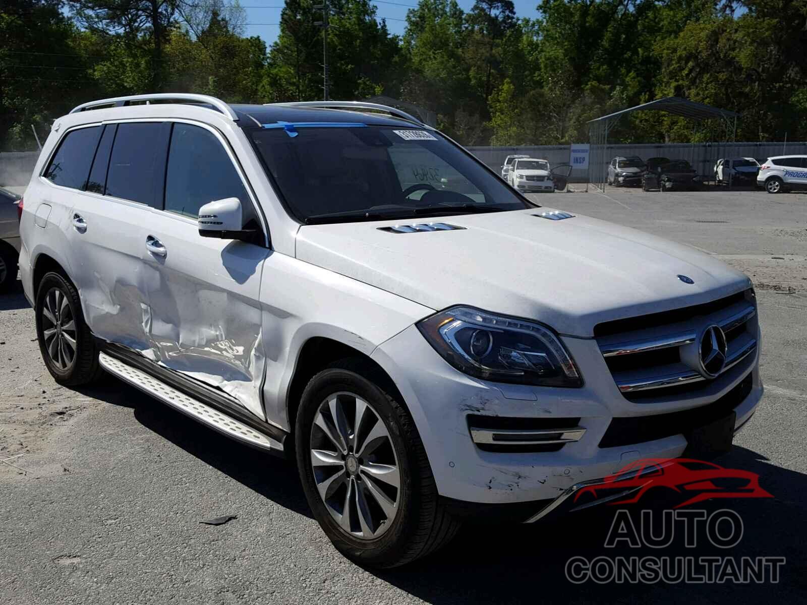 MERCEDES-BENZ GL 450 4MA 2016 - 3N1AB7AP9GY277610