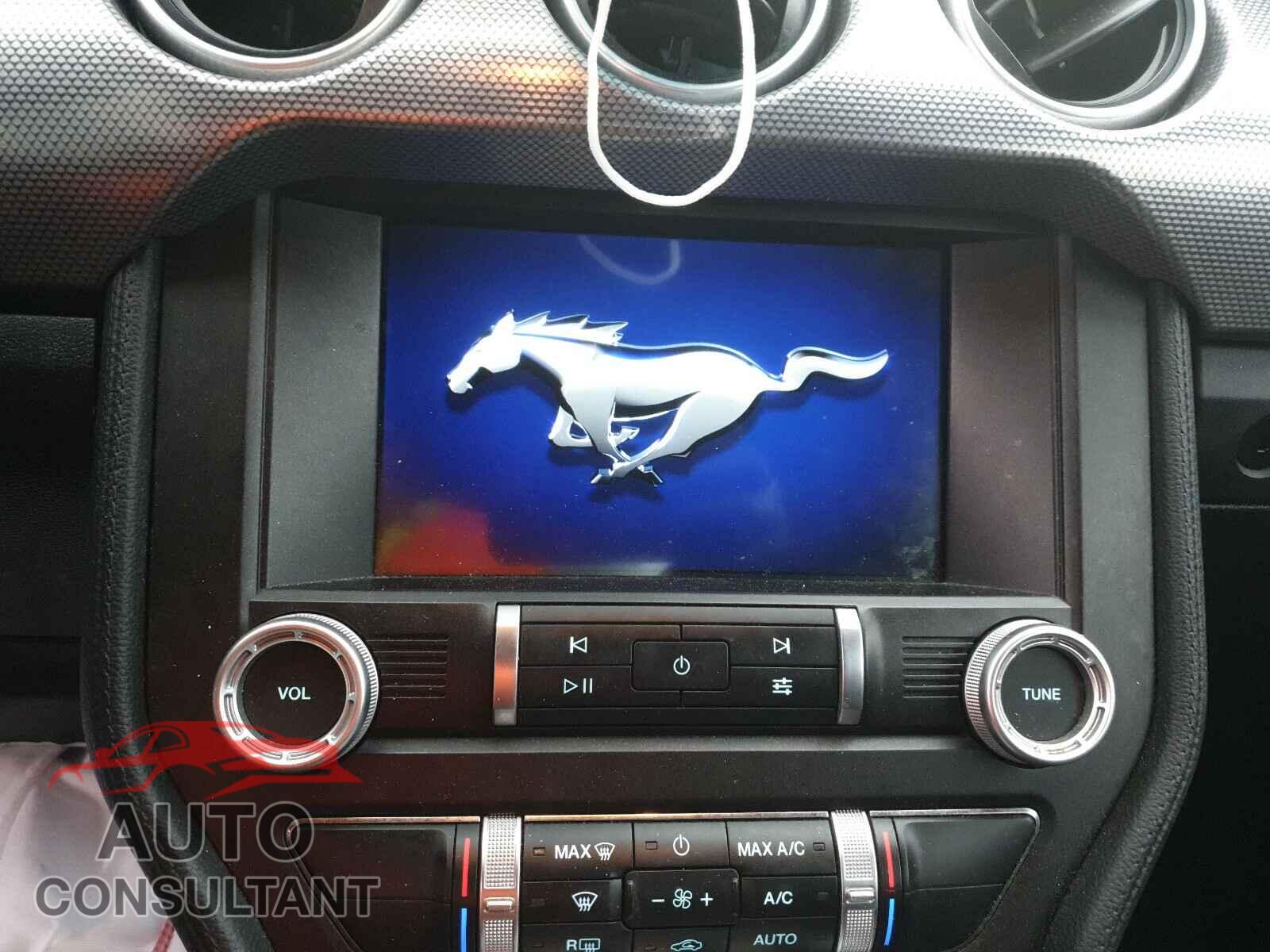 FORD MUSTANG 2019 - 1FATP8UH9K5128966