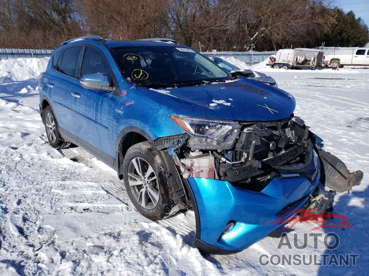 TOYOTA RAV4 2017 - JTMDJREVXHD129343