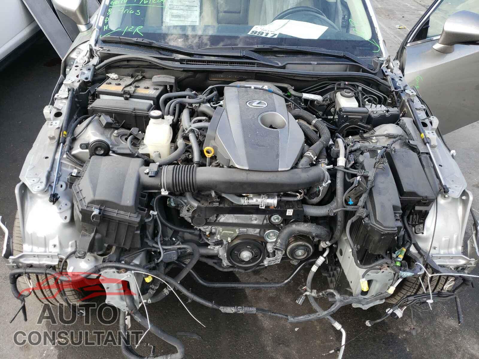 LEXUS IS 2018 - JTHBA1D20J5077641