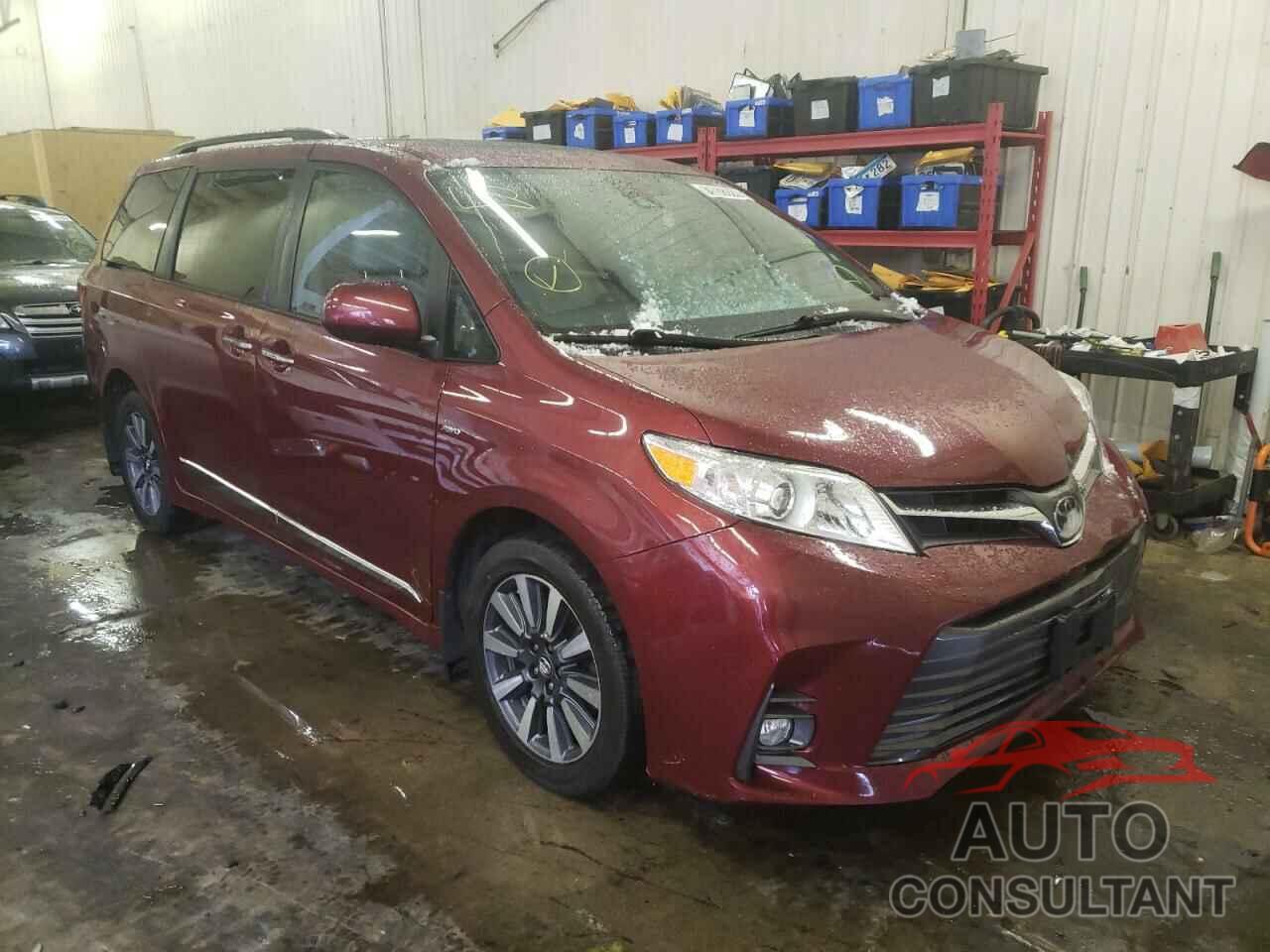 TOYOTA SIENNA 2018 - 5TDDZ3DC2JS188600