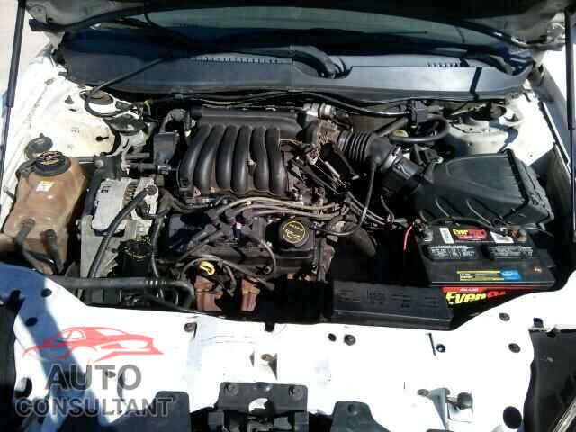 FORD TAURUS 2001 - 1C4RJEBG5NC152647