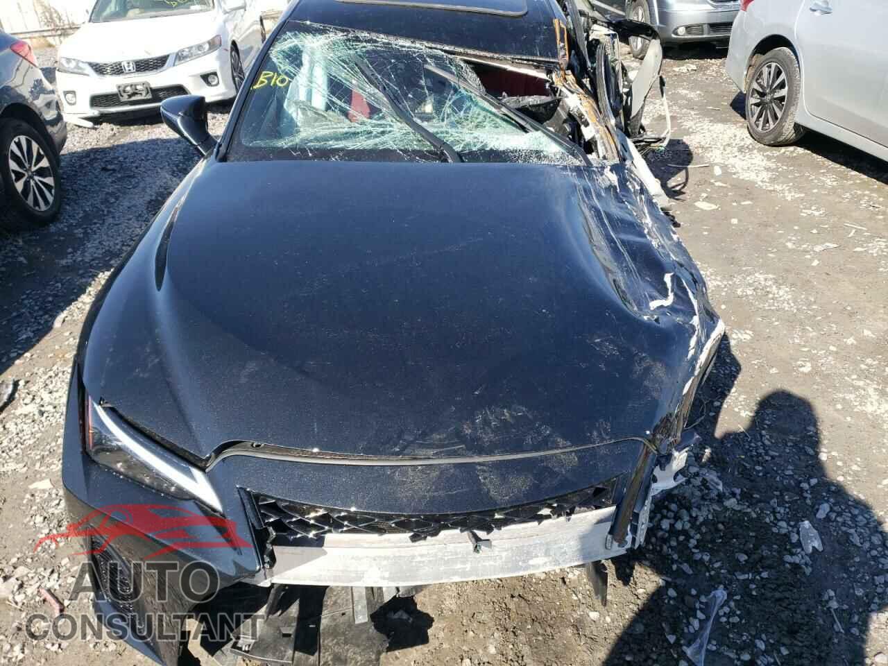 LEXUS IS 2021 - JTHGZ1E23M5020996