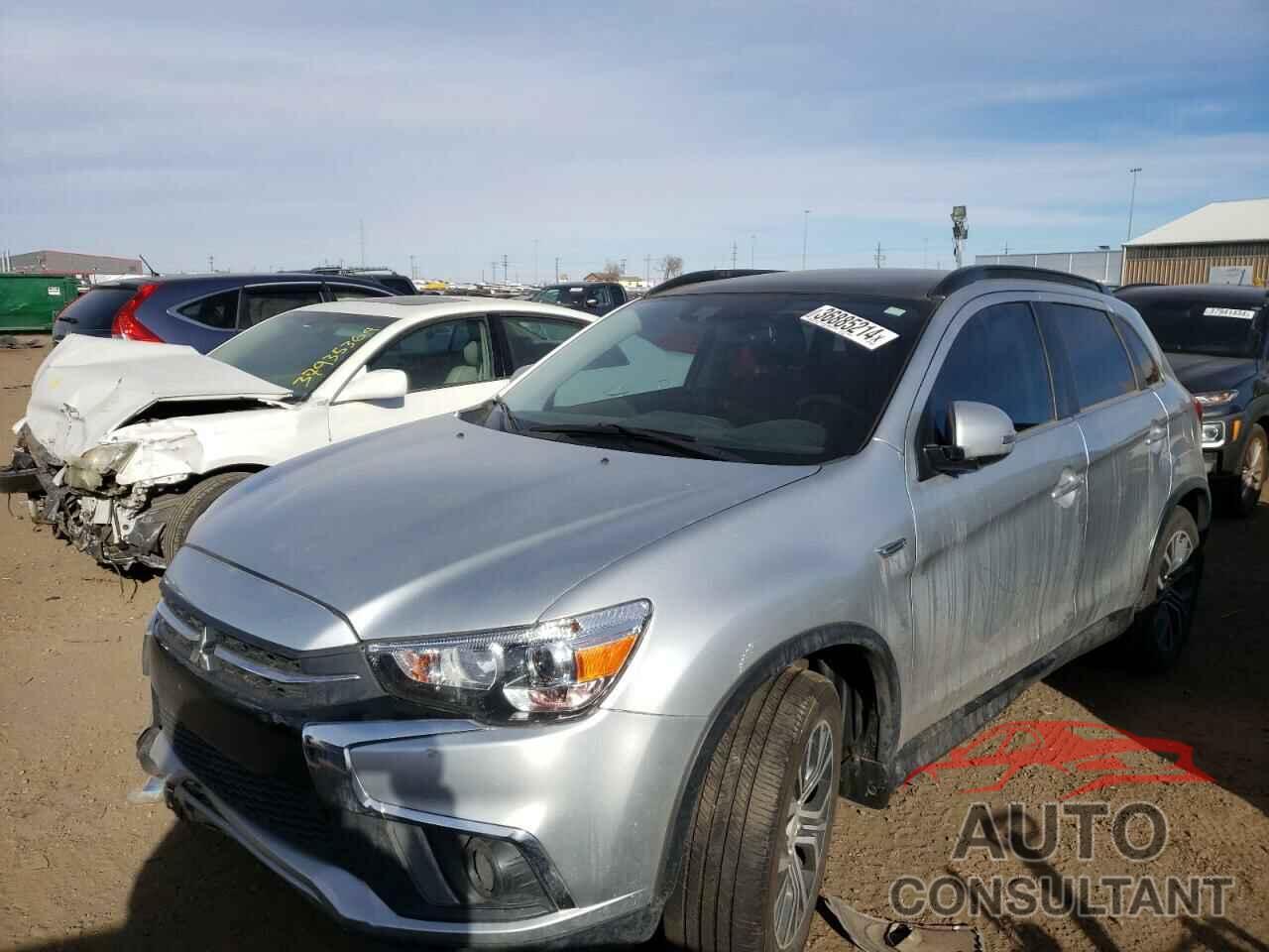 MITSUBISHI OUTLANDER 2018 - JA4AR4AW9JZ020257