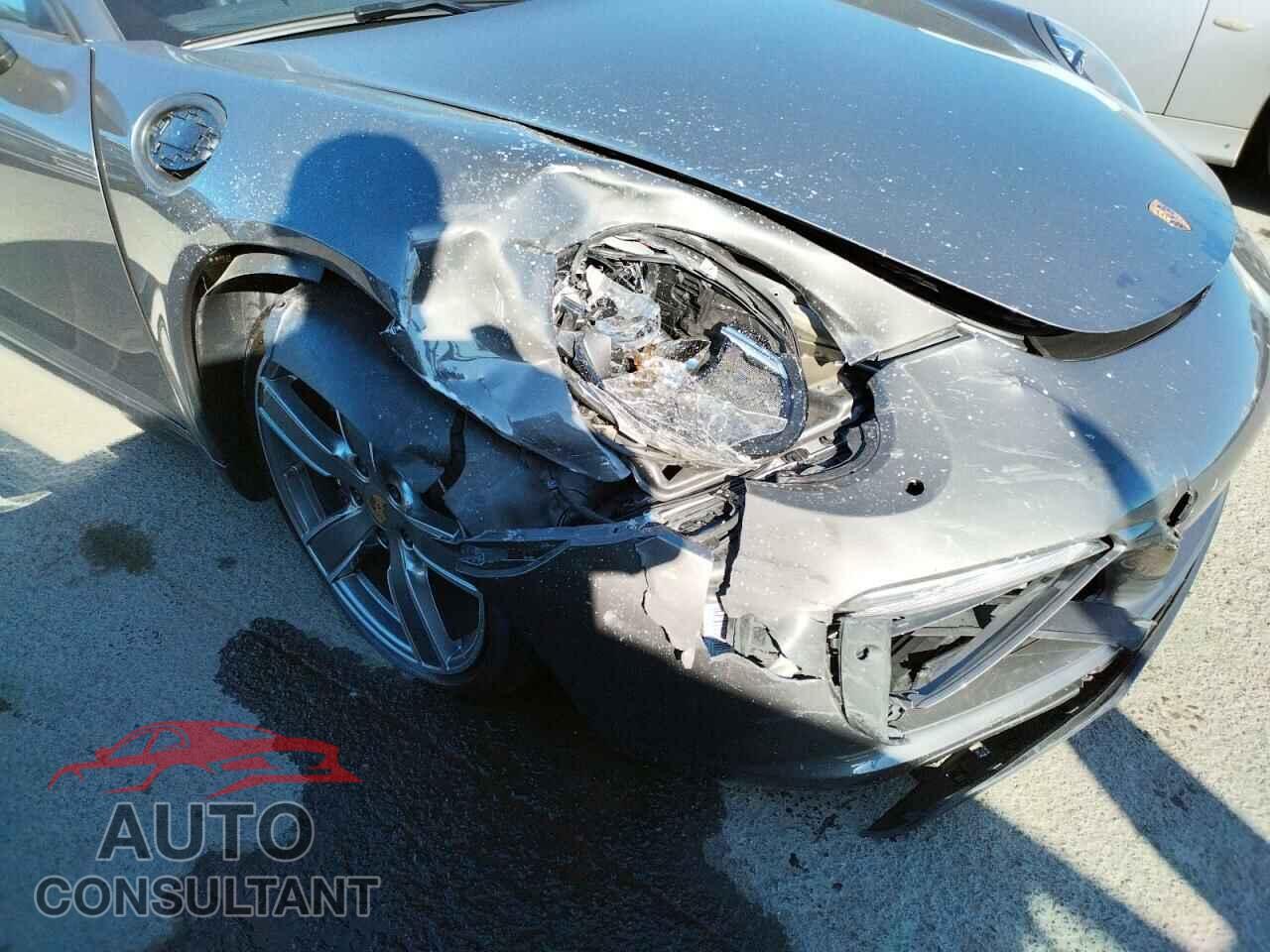 PORSCHE 911 2017 - WP0CA2A9XHS141452