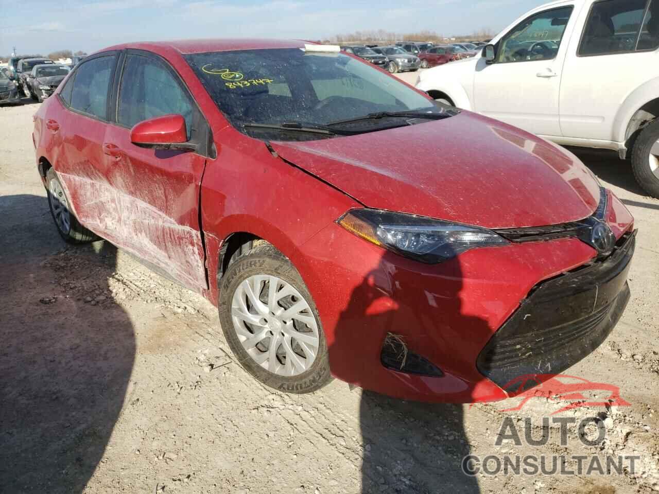 TOYOTA COROLLA 2018 - 5YFBURHE3JP843747