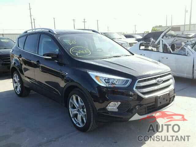 FORD ESCAPE 2017 - 1FMCU0J97HUD58551
