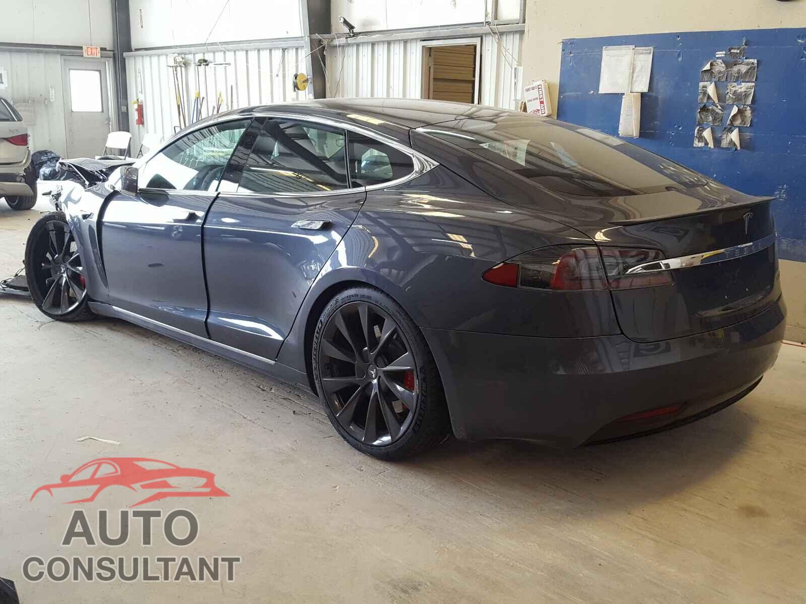 TESLA MODEL S 2020 - 5YJSA1E46LF371242