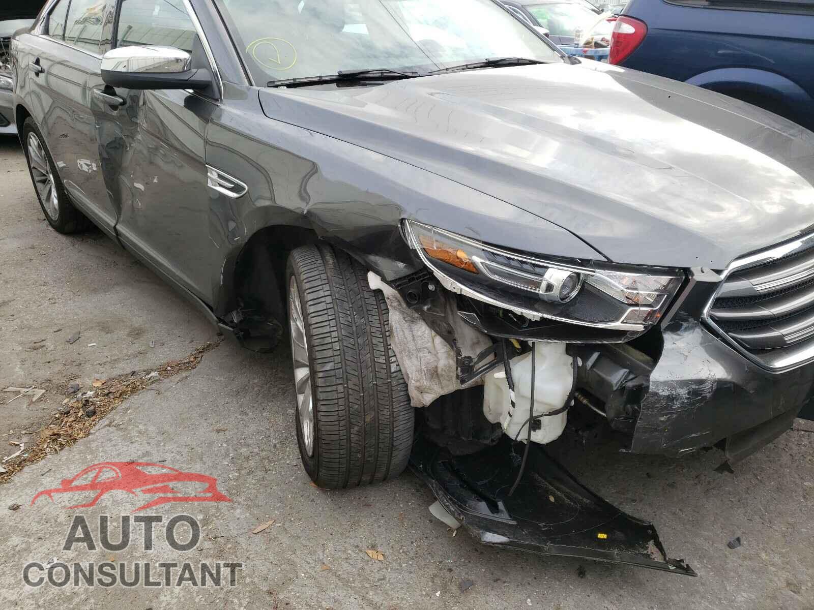 FORD TAURUS 2019 - 1FAHP2F87KG117971